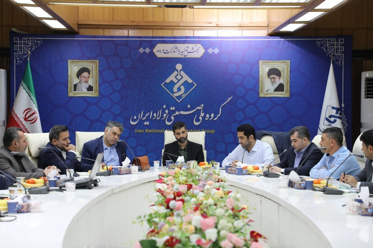 اولین جلسه مدیریت شرکت با حضور مدیرعامل جدید گروه ملی