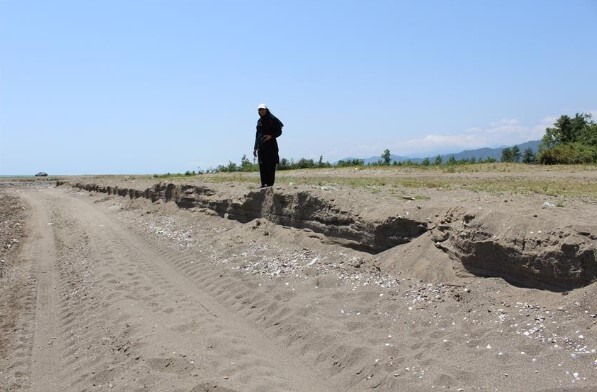 بررسی ۳۰۰ کیلومتر از سواحل استان گیلان در راستای طرح تحول زمین‌شناسی دریایی