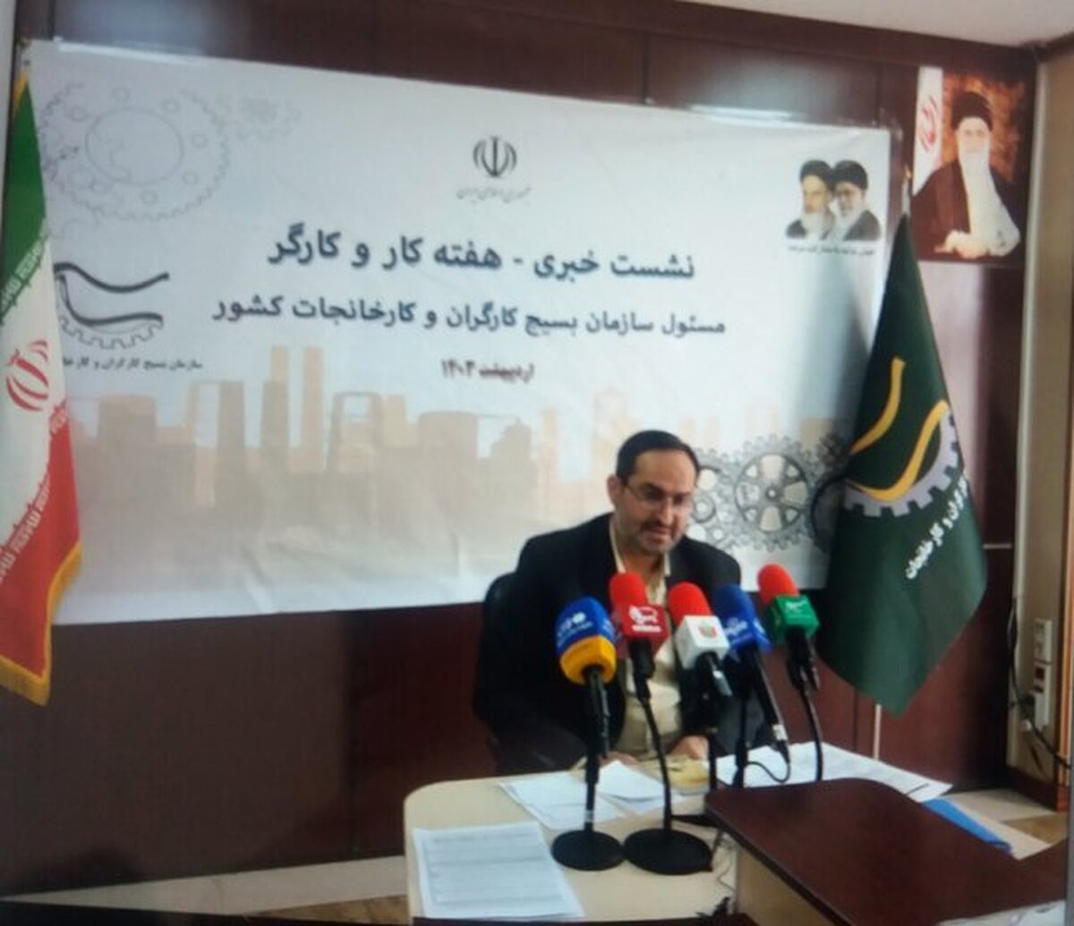 تثبیت اشتغال و رونق تولید با حل مشکل کارگران