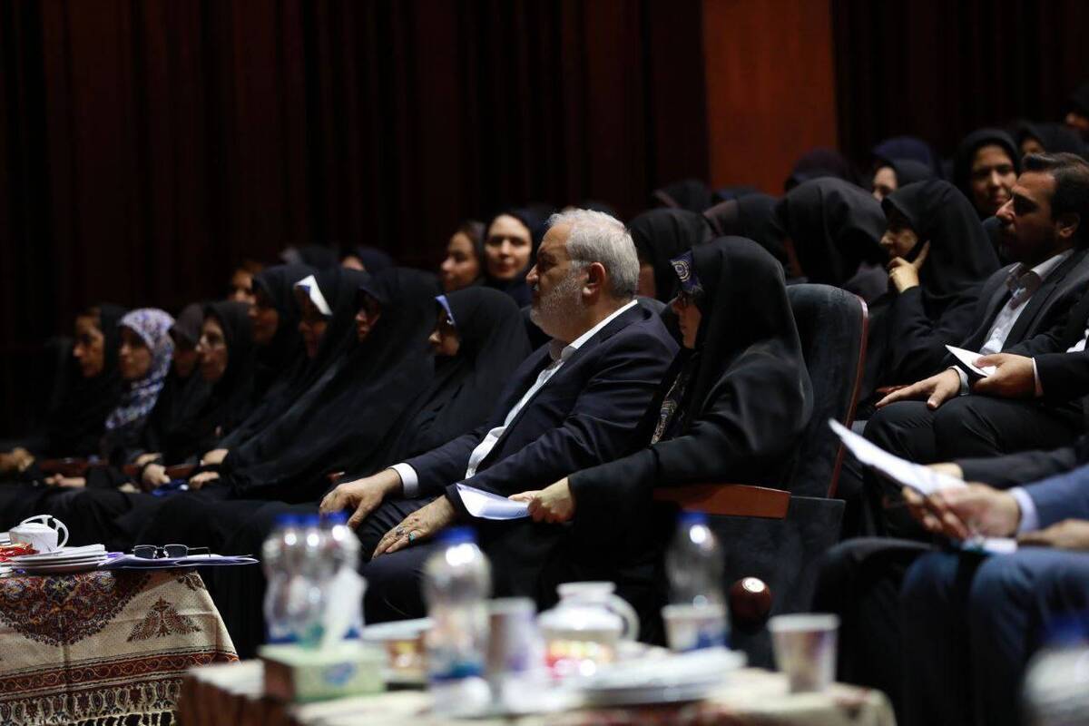 مراسم گرامیداشت روز دختر با حضور وزیر صمت و معاون رئیس‌جمهور در امور زنان و خانواده برگزار شد