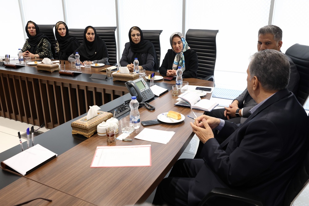 اتاق ایران برای توانمندسازی زنان برنامه جدی دارد