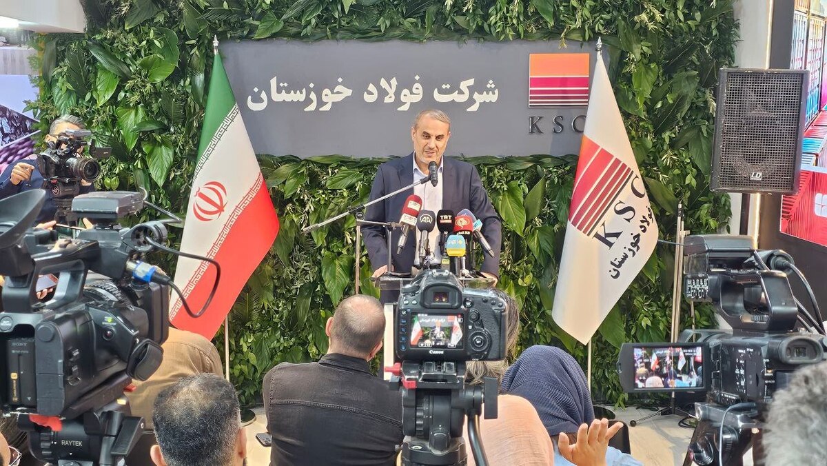 نشست خبری رئیس هیات‌ مدیره فولاد خوزستان با اصحاب رسانه برگزار شد
