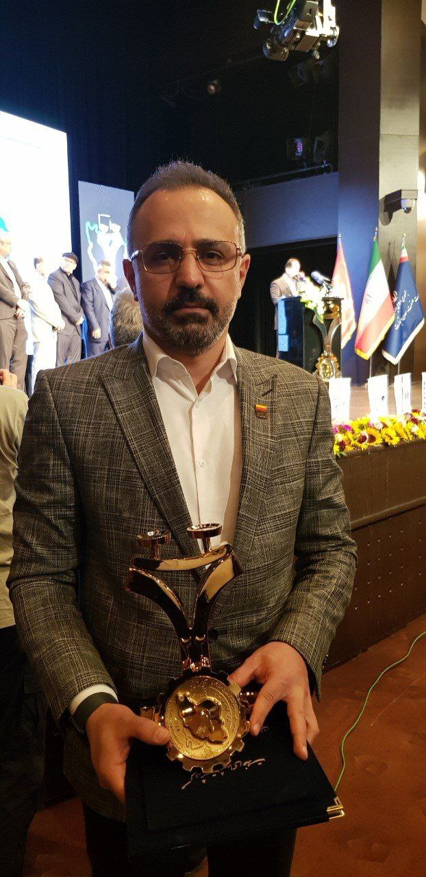شرکت فولاد خوزستان تنها شرکت تولیدکننده صنعتی و معدنی بود که تندیس طلایی ملی رعایت حقوق مصرفکننده را دریافت کرد شرکت فولاد خوزستان تنها شرکت تولیدکننده صنعتی و معدنی بود که تندیس طلایی ملی رعایت حقوق مصرفکننده را دریافت کرد