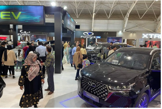 بازدید از غرفه مدیران خودرو در نمایشگاه خودرو شیراز/ بزرگترین مونتاژکار داخلی با دست پر به میدان آمد بازدید از غرفه مدیران خودرو در نمایشگاه خودرو شیراز/ بزرگترین مونتاژکار داخلی با دست پر به میدان آمد