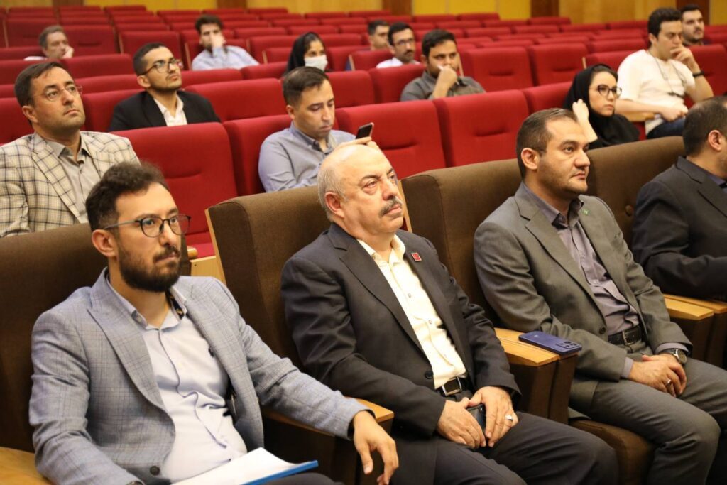 مجمع عمومی عادی سالیانه منتهی به سال مالی ١۴٠٢/١٢/٢٩ شرکت صنایع خاک چینی ایران برگزار شد