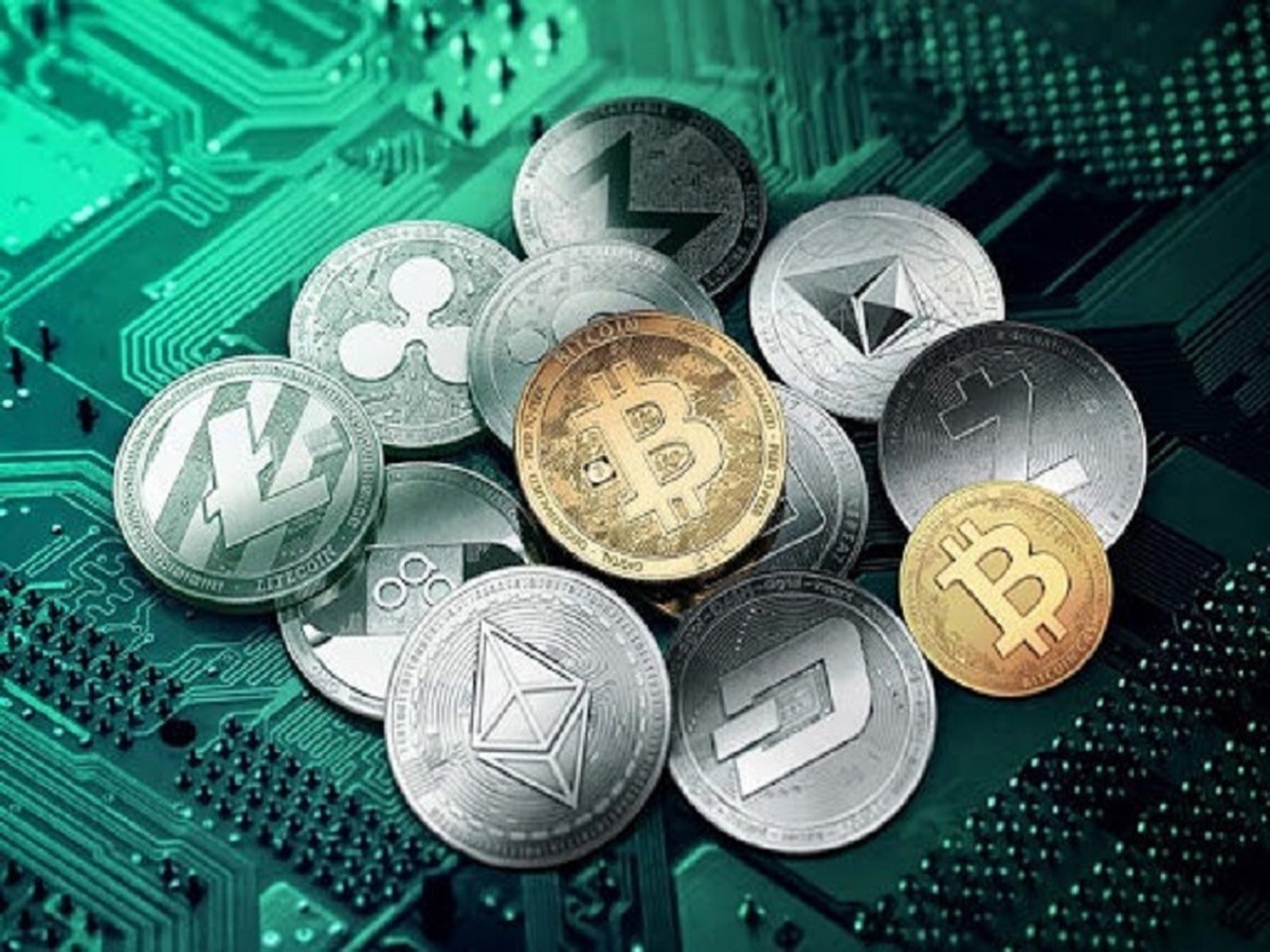 بیت‌کوین زیر سطح ۷۰ هزار دلار معامله می‌شود