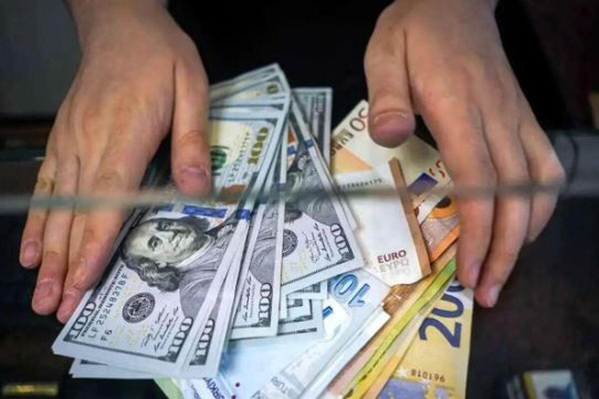 پیش بینی قیمت دلار ۱۹ تیر ۱۴۰۳/ بازی قیمت با دلار ادامه دارد؟