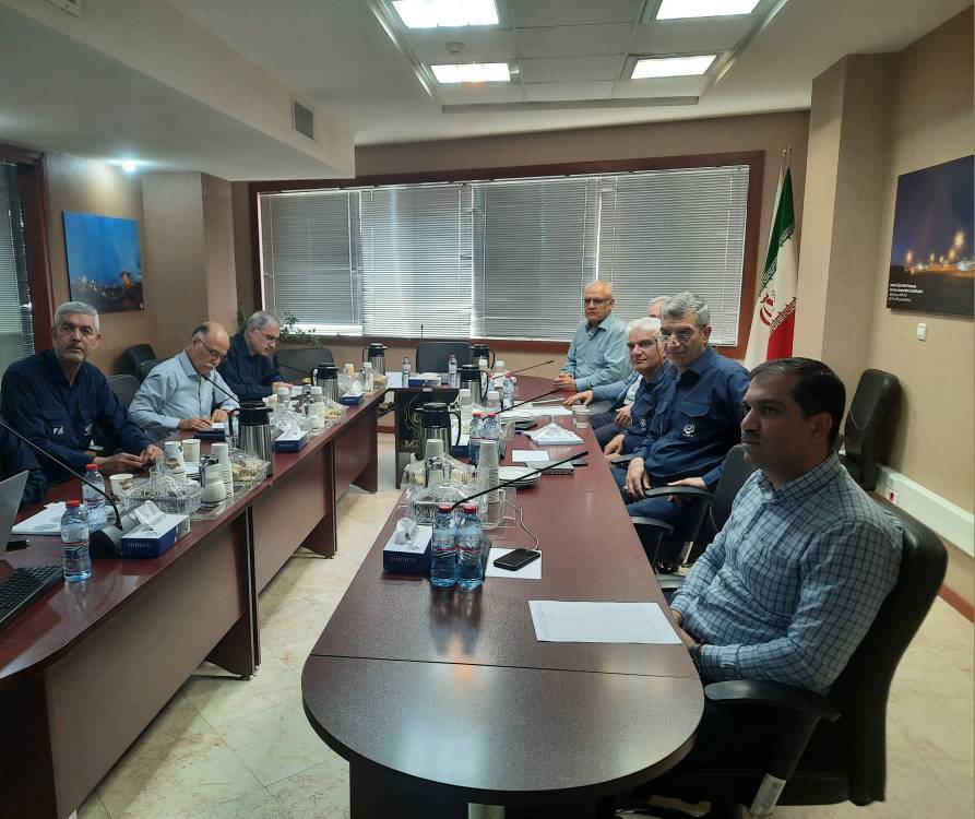 به طور همزمان در تهران، کرمان و اصفهان دویستوسی ویکمین جلسه تولید هلدینگ میدکو برگزار شد به طور همزمان در تهران، کرمان و اصفهان دویستوسی ویکمین جلسه تولید هلدینگ میدکو برگزار شد