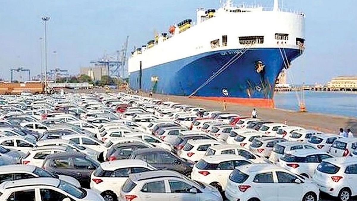 خودروسازان سهم ارزی خود را از محل صادرات باید تامین کنند