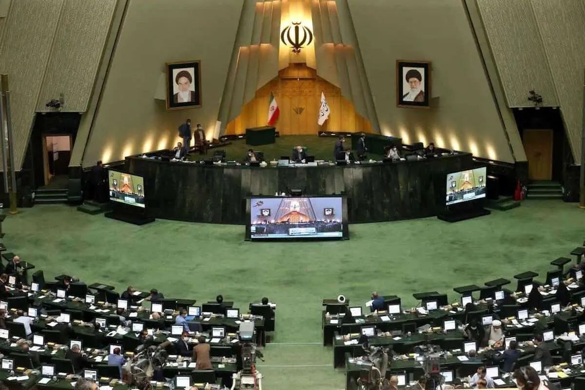 معتمدی‌زاده: اتابک برنامه‌های خوبی برای حوزه صمت دارد