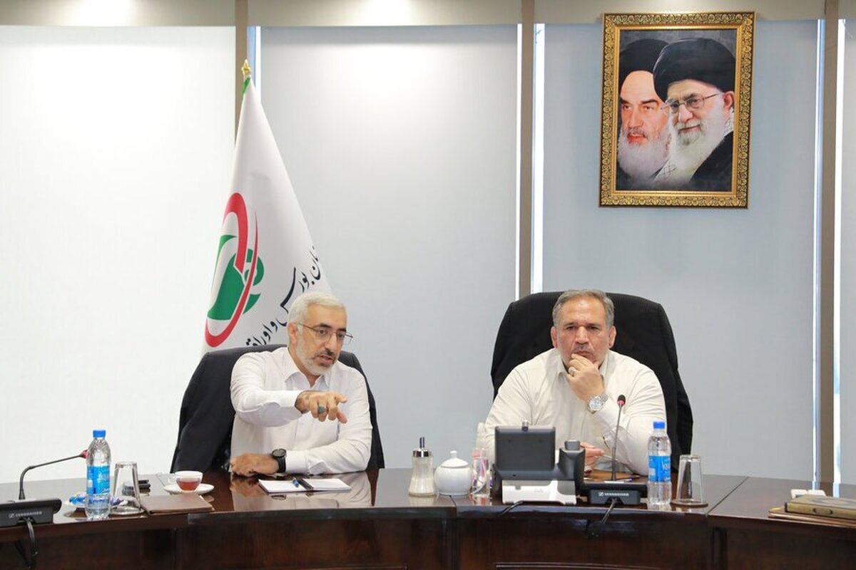 مجید عشقی دغدغه‌های بازار سرمایه را با بهارستان درمیان گذاشت/ رییس کمیسیون اقتصادی مجلس: سازمان بورس مسائل بازار را در نامه‌ای به اطلاع رئیس‌جمهور برساند/ مجلس از تعامل با بازار سرمایه استقبال می‌کند