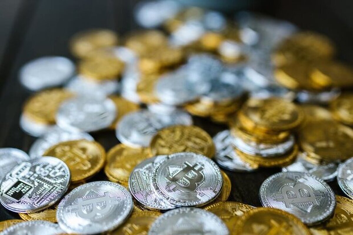عقب‌نشینی بیت‌کوین در معاملات امروز