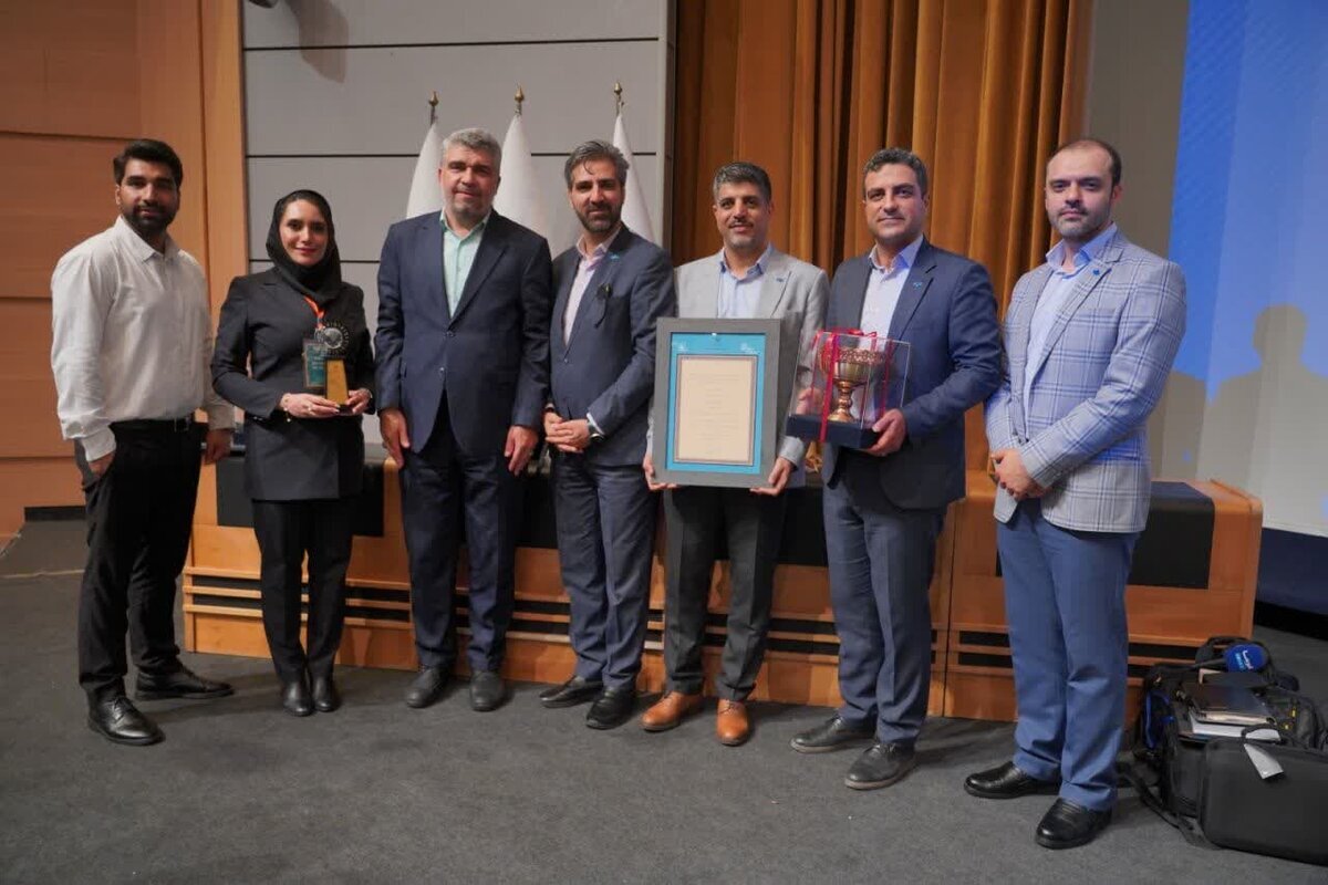 درخشش شرکت ایریسا در حوزه اقتصاد دیجیتال در اختتامیه دهمین جشنواره ملی ارتباطات و فناوری اطلاعات درخشش شرکت ایریسا در حوزه اقتصاد دیجیتال در اختتامیه دهمین جشنواره ملی ارتباطات و فناوری اطلاعات