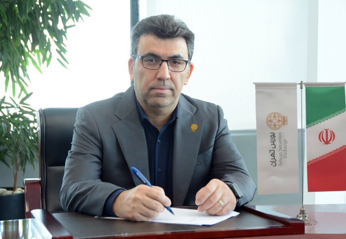 تثبیت دامنه نوسان در محدوده یک درصد میزان القای هیجانات به بازار را به حداقل می‌رساند/ برای گذر از شرایط موجود و ریسک‌های سیستماتیک، بهترین گزینه همین اقدام بود/ با تغییر شرایط، بورس و فرابورس پیشنهاد‌های اصلاحی خود را به سازمان بورس تقدیم خواهند کرد
