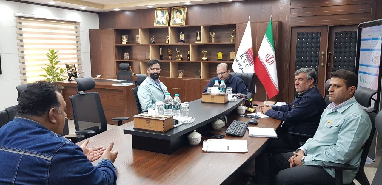 دیدار چهره به چهره مدیرعامل با کارکنان شرکت فولاد خوزستان دیدار چهره به چهره مدیرعامل با کارکنان شرکت فولاد خوزستان