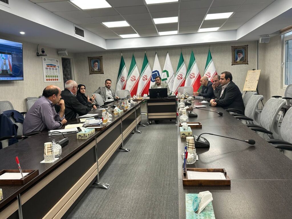 جلسه بررسی عملکرد پیمانکار کارخانه استحصال طلای تفتان برگزار شد جلسه بررسی عملکرد پیمانکار کارخانه استحصال طلای تفتان برگزار شد