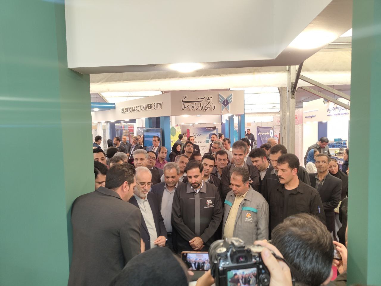 دومین نمایشگاه نهضت تولید در معدن، صنایع معدنی کشور و زنجیره فولاد و مس سیرجان افتتاح شد دومین نمایشگاه نهضت تولید در معدن، صنایع معدنی کشور و زنجیره فولاد و مس سیرجان افتتاح شد