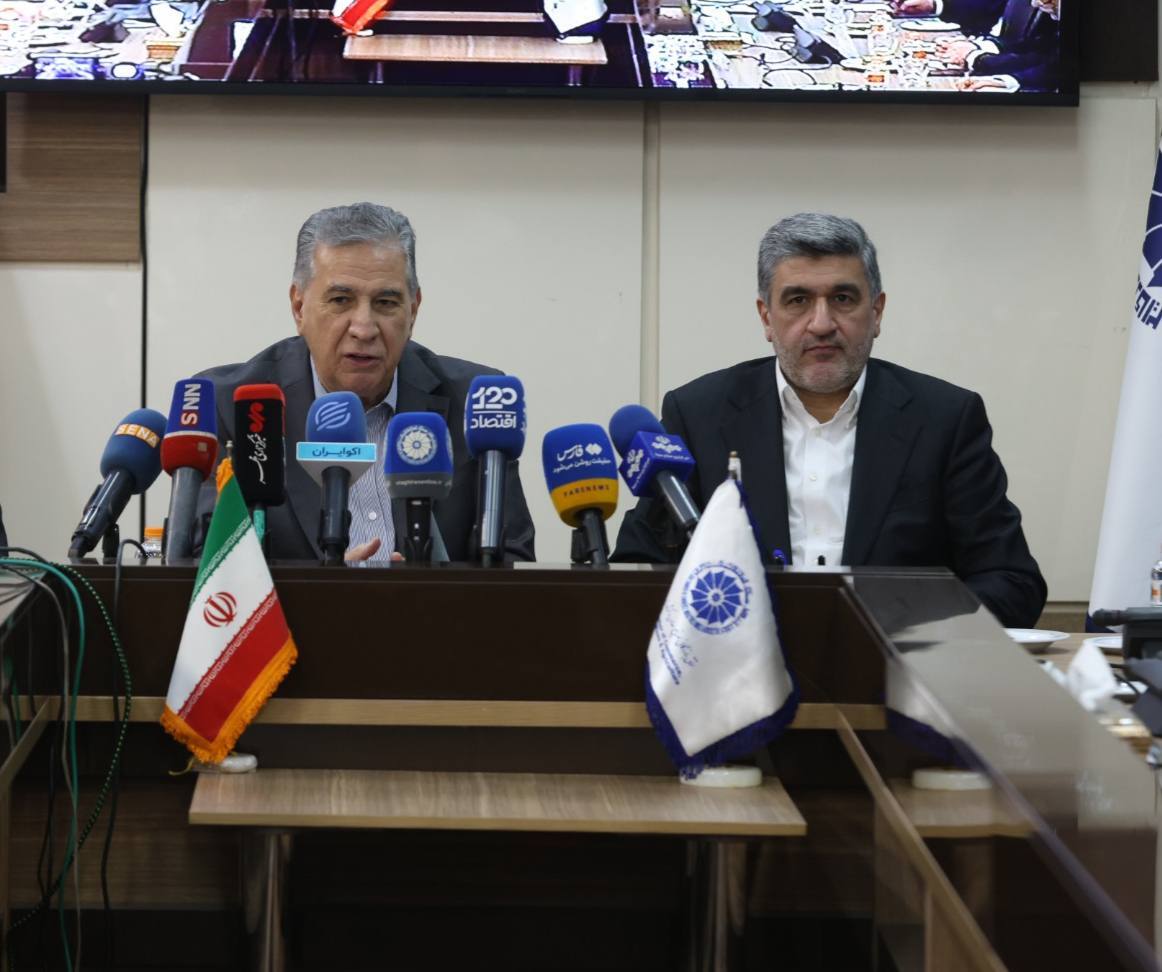 جایگاه بورس به دلیل بیاعتمادی به سیاستهای اقتصادی، از دست رفته است جایگاه بورس به دلیل بیاعتمادی به سیاستهای اقتصادی، از دست رفته است