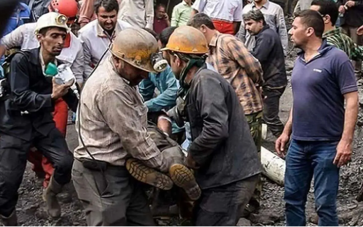 درگذشت یکی دیگر از مصدومان معدن طبس؛ آمار جانباختگان به ۵۳ نفر رسید