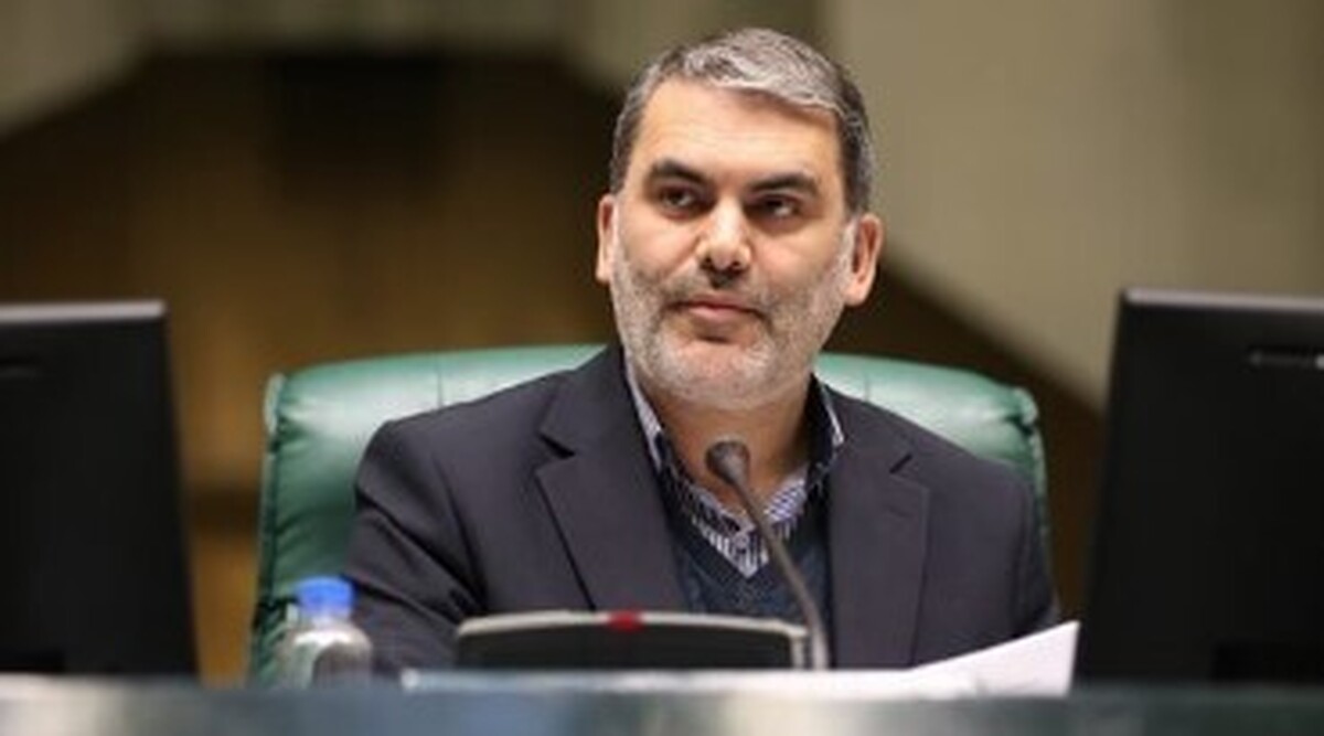 تعیین شرایط واردات خودرو‌های نو و کارکرده در کمیسیون تلفیق بودجه ۱۴۰۴/تعرفه واردات گوشی همراه خارجی مشخص شد