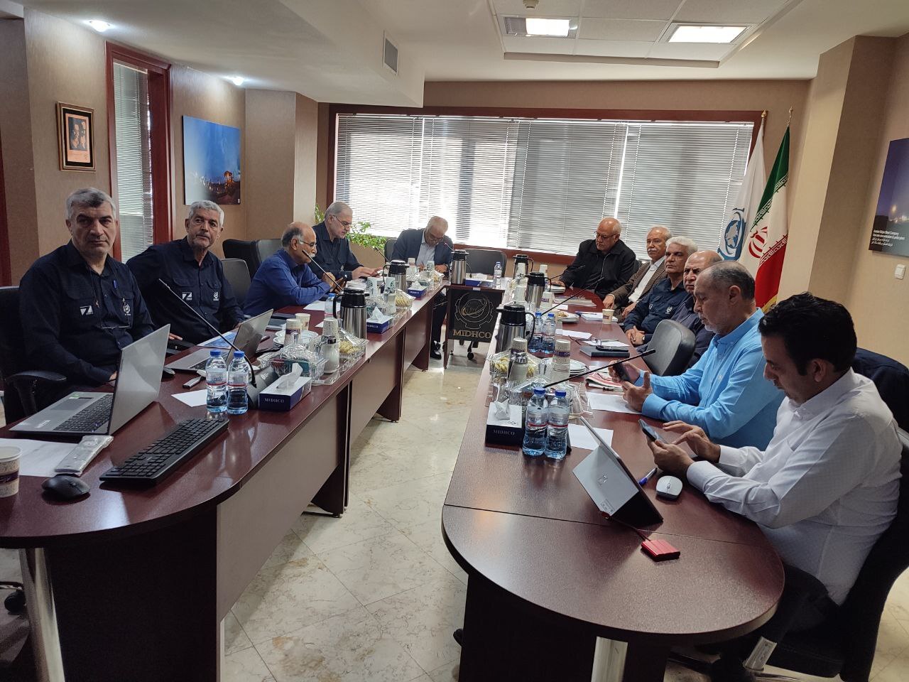 به طور همزمان در تهران، کرمان و اصفهان دویست و چهلمین جلسه تولید هلدینگ میدکو برگزار شد به طور همزمان در تهران، کرمان و اصفهان دویست و چهلمین جلسه تولید هلدینگ میدکو برگزار شد