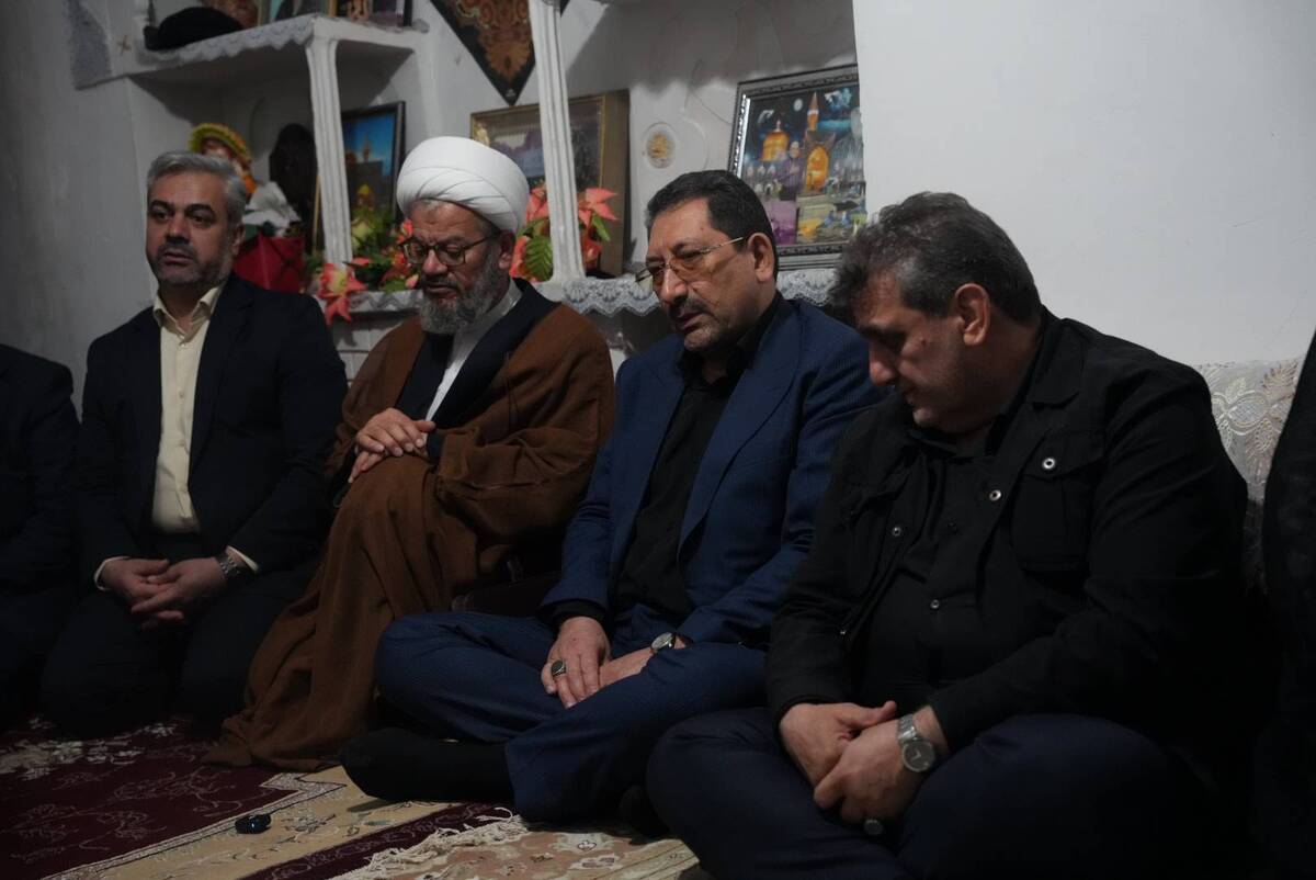 دیدار وزیر صمت با خانواده درگذشتگان معدن مهماندویه