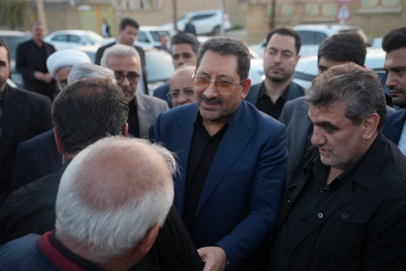 دیدار وزیر صمت با خانواده درگذشتگان معدن مهماندویه دیدار وزیر صمت با خانواده درگذشتگان معدن مهماندویه