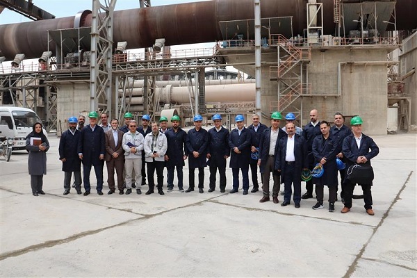 تاکید عاملین فروش سیمان آبیک بر توسعه بازار داخلی و بینالمللی تاکید عاملین فروش سیمان آبیک بر توسعه بازار داخلی و بینالمللی