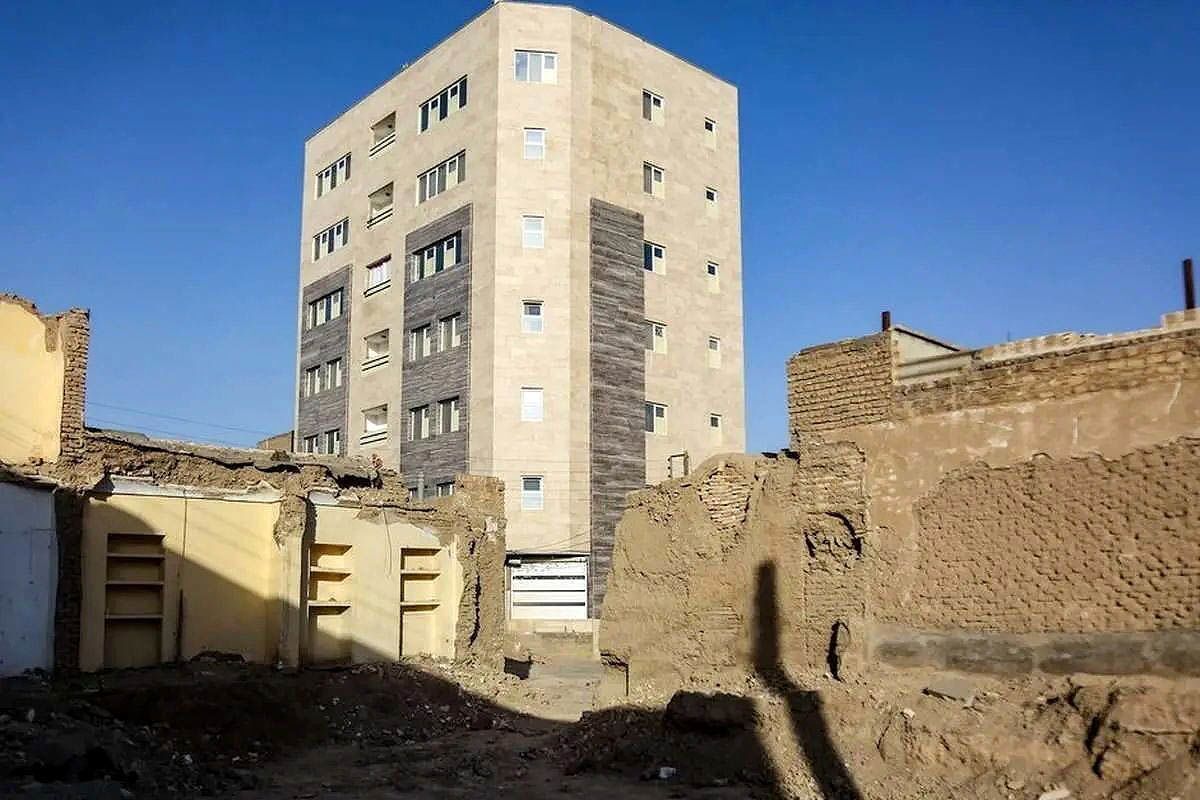 «بافت فرسوده» به جای «بیرون شهر»