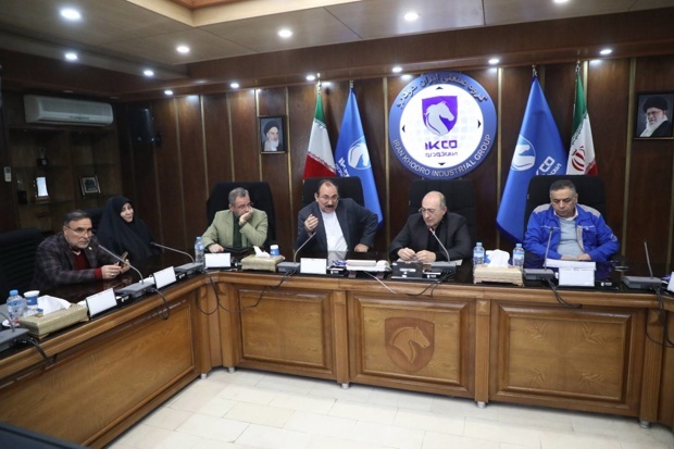 استقبال نمایندگان مجلس از برنامههای ایرانخودرو در توسعه خودروهای هیبریدی استقبال نمایندگان مجلس از برنامههای ایرانخودرو در توسعه خودروهای هیبریدی