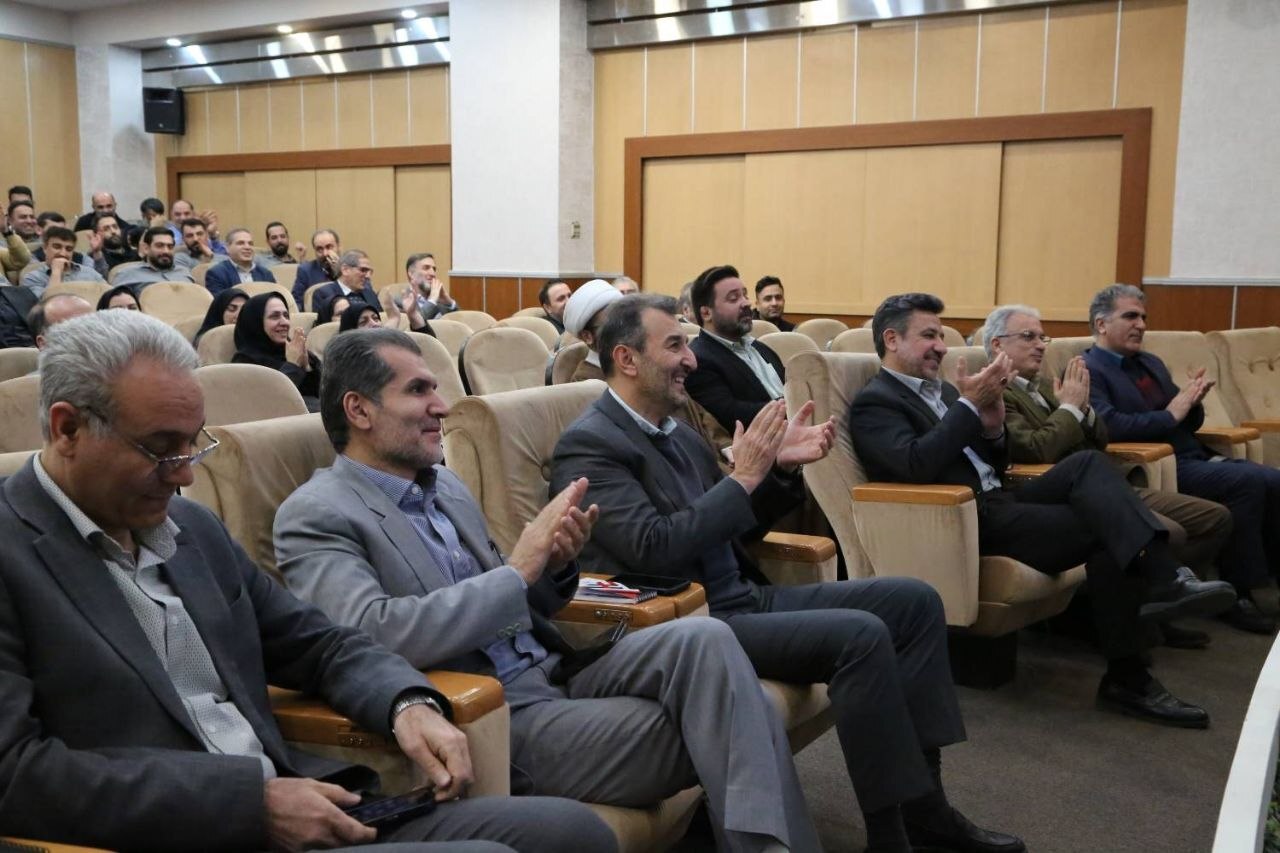 نگاه عبادت‌گونه امام علی (ع) به کار در شرایط سخت، برای جامعه معدنی الهام‌بخش است