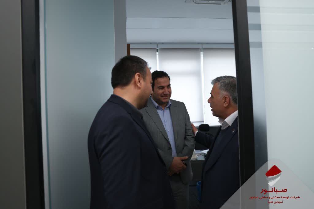 بازدید مدیرعامل صبانور از دفتر عمران گستر؛ تأکید بر همدلی و بهره‌گیری از ظرفیت نیروی انسانی