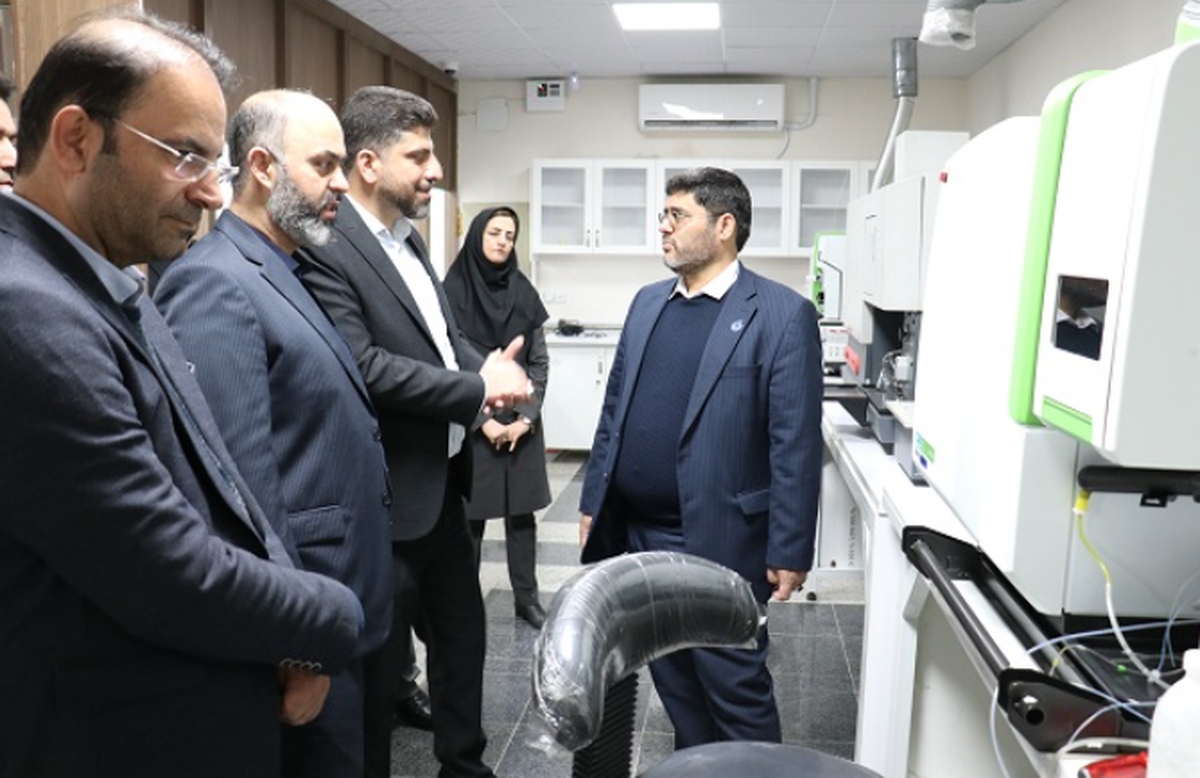 حضور مدیرعامل گروه تامین و فرآوری مواد معدنی فولاد مبارکه در مرکز تحقیقات یزد