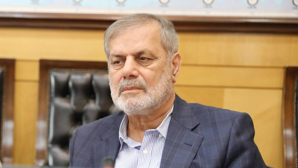 مردم در انتظار بازگشایی سامانه ثبت‌نام نهضت ملی