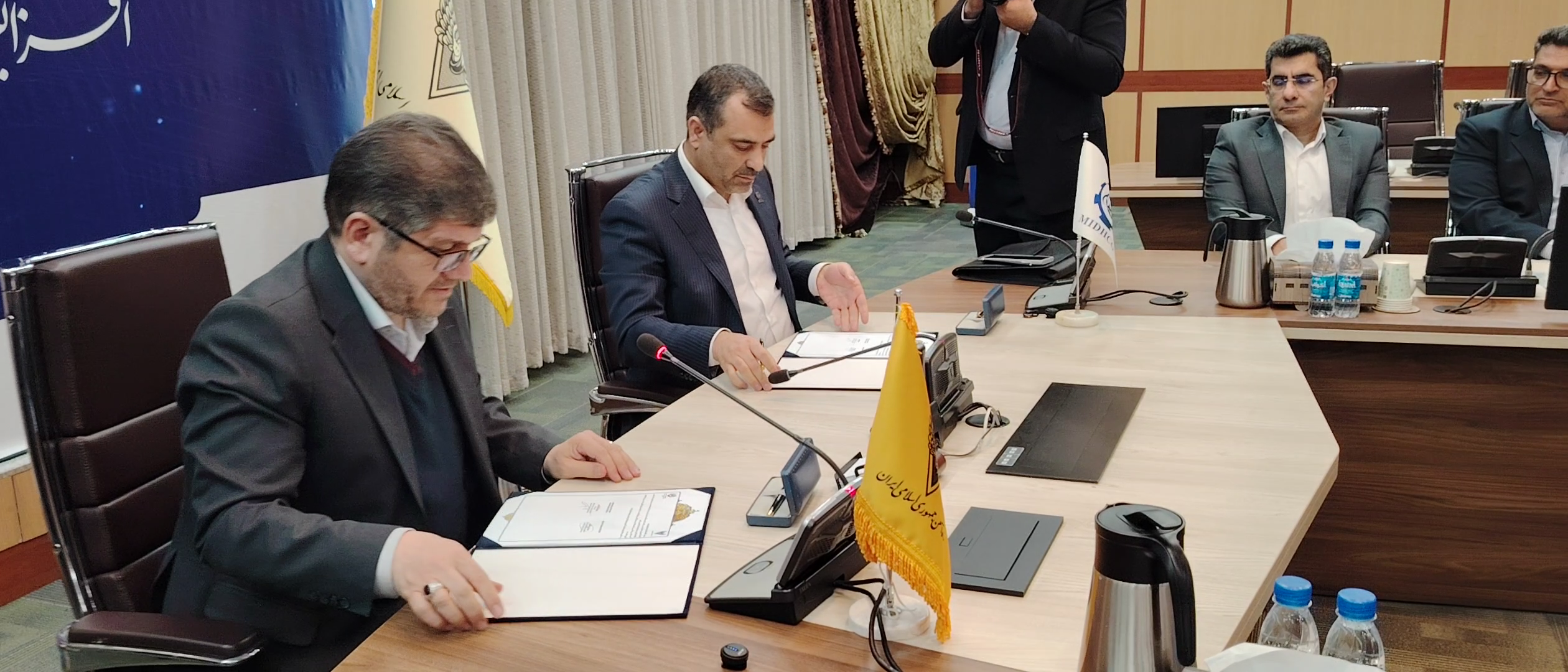 میدکو بر روی ریل توسعه/ مدیرعامل میدکو: برای انتقال بخش بیشتری از جابه‌جایی بار به حمل‌ونقل ریلی برنامه‌ریزی کرده‌ایم