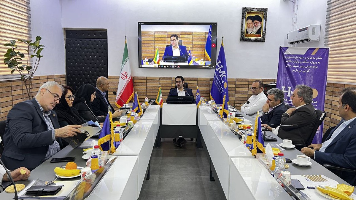 بازدید معاون وزیر نفت و مدیران ارشد راه‌آهن از پروژه ملی هیمکو