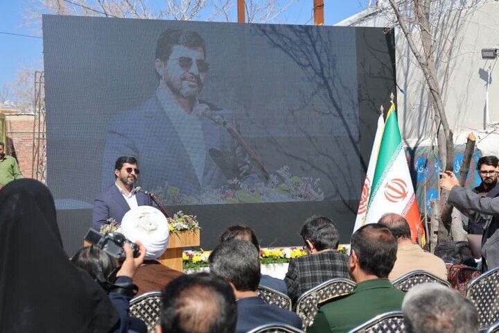 فرهنگسرای مهر رابر، نماد نگاه اجتماعی مجتمع مس درآلو است فرهنگسرای مهر رابر، نماد نگاه اجتماعی مجتمع مس درآلو است