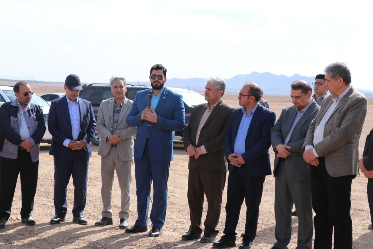 آغاز عملیات اجرایی احداث نیروگاه ۶۰ مگاواتی برق خورشیدی شرکت آلومینای ایران آغاز عملیات اجرایی احداث نیروگاه ۶۰ مگاواتی برق خورشیدی شرکت آلومینای ایران