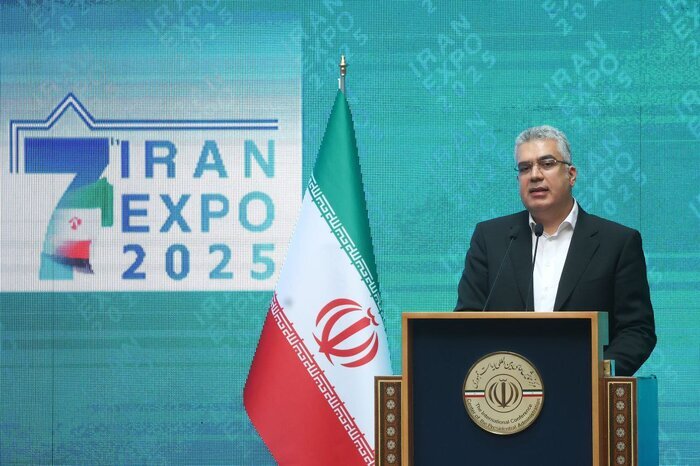 اتابک: ارزش صادرات غیرنفتی ایران پارسال به حدود ۵۸ میلیارد دلار رسید