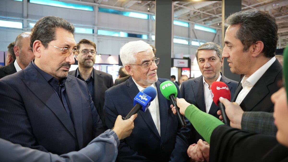 برنامه آغاز عملیات اجرایی ۴ میلیارد دلار پروژه معدن و صنایع معدنی در سال جاری/ درخواست آقاجانلو از عارف برای تامین انرژی پایدار و اتصال مناطق ویژه اقتصادی جنوب به خطوط راه‌آهن
