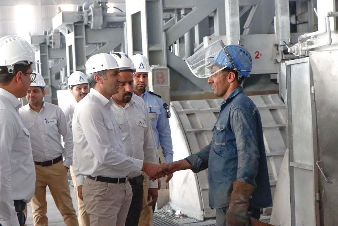 بازدید میدانی مهندس زحمتکش از واحدهای مختلف کارخانه مجتمع آلومینیوم جنوب در قالب بازدیدهای دورهای بازدید میدانی مهندس زحمتکش از واحدهای مختلف کارخانه مجتمع آلومینیوم جنوب در قالب بازدیدهای دورهای
