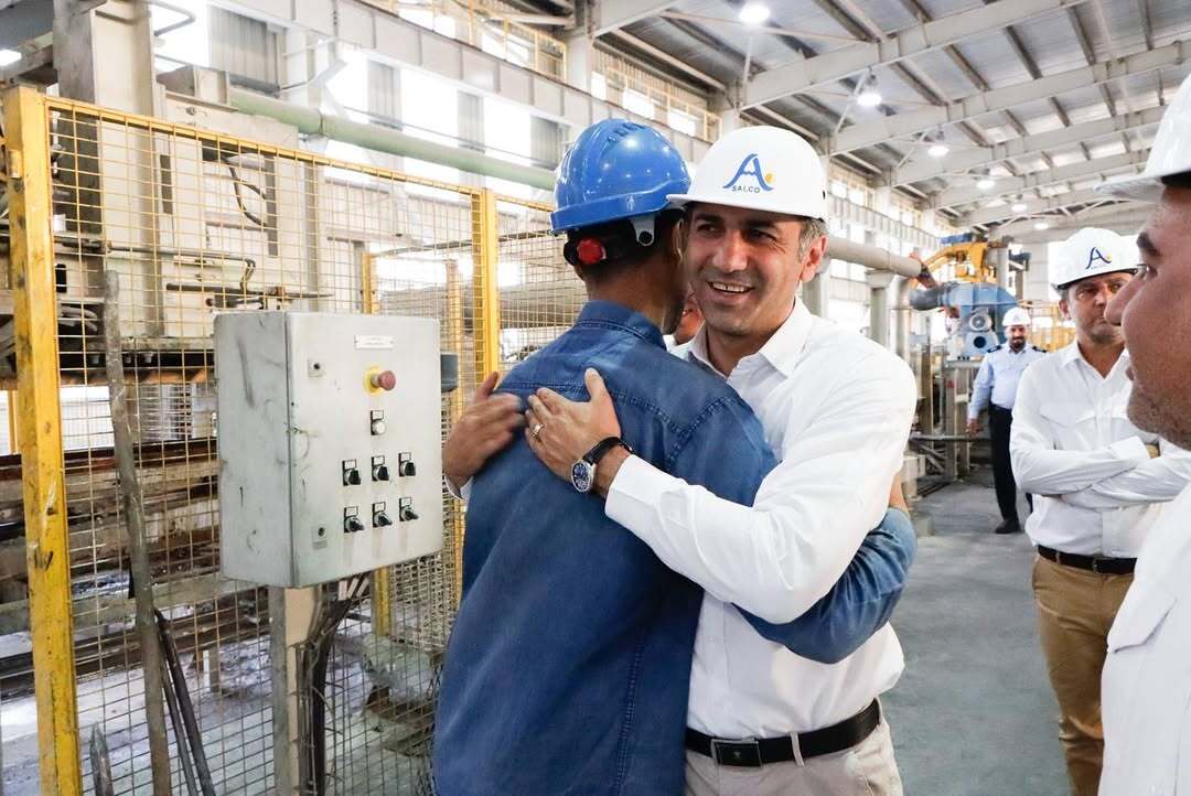 بازدید میدانی مهندس زحمتکش از واحدهای مختلف کارخانه مجتمع آلومینیوم جنوب در قالب بازدیدهای دورهای بازدید میدانی مهندس زحمتکش از واحدهای مختلف کارخانه مجتمع آلومینیوم جنوب در قالب بازدیدهای دورهای