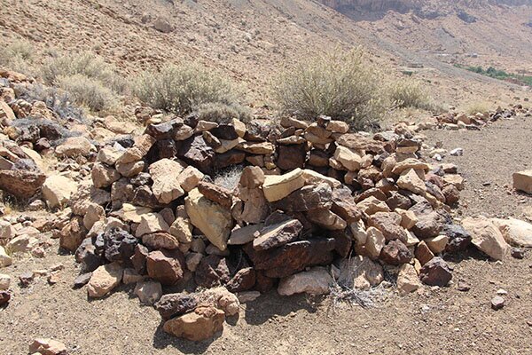 چگونه در ۲۰ متری آثار تاریخی برای یک معدن مجوز صادر کردند؟ چگونه در ۲۰ متری آثار تاریخی برای یک معدن مجوز صادر کردند؟
