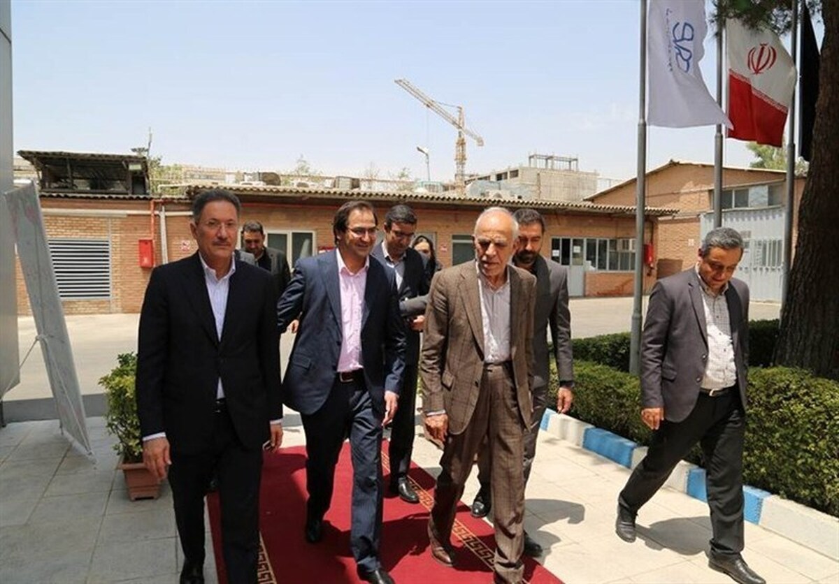 تقدیر نماینده رئیس‌جمهور از عملکرد بانک ملی ایران در حمایت از اقتصاد کشور