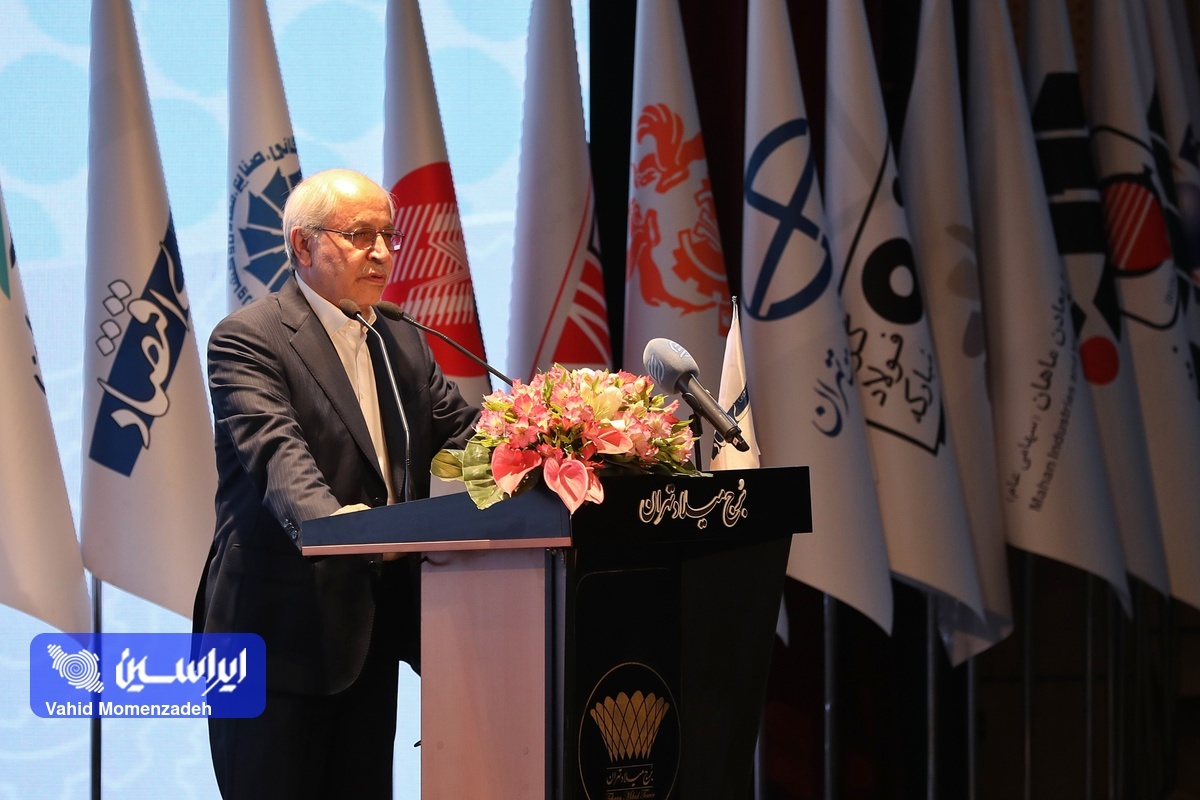 حتی با رفع تحریمها صنعت ایران کوچکتر میشود حتی با رفع تحریمها صنعت ایران کوچکتر میشود
