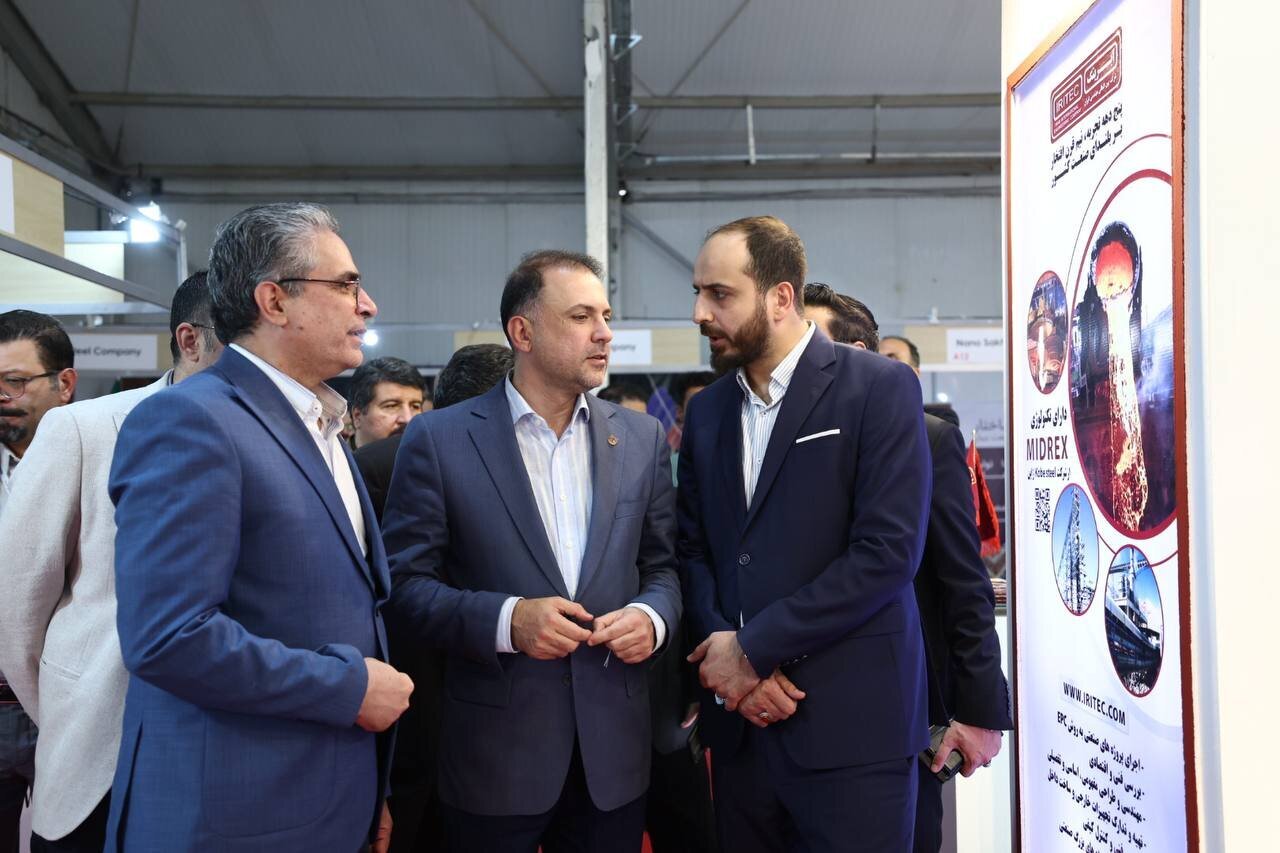 بازدید مدیرعامل شرکت ملی صنایع مس ایران از نمایشگاه فلزات آهنی و غیرآهنی بازدید مدیرعامل شرکت ملی صنایع مس ایران از نمایشگاه فلزات آهنی و غیرآهنی