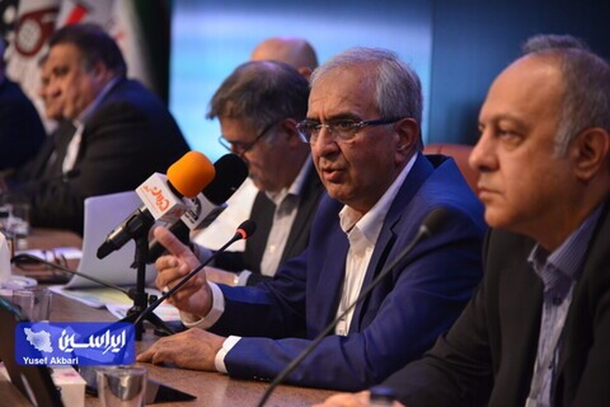 قیمت‌های غیرمنطقی و دخالت‌ها عامل فرسایشی زنجیره فولاد