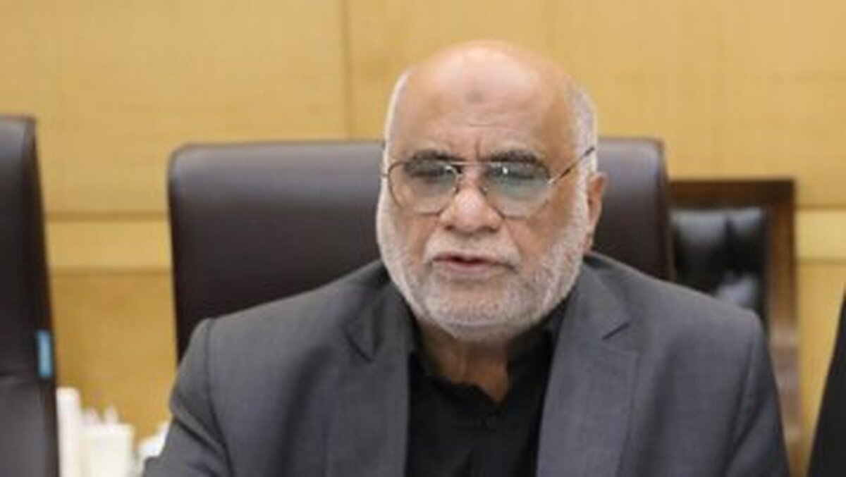 انتقاد از وضعیت بازار طلا و ارز/ سیاست‌های ارزی براساس قانون برنامه هفتم اجرایی شود