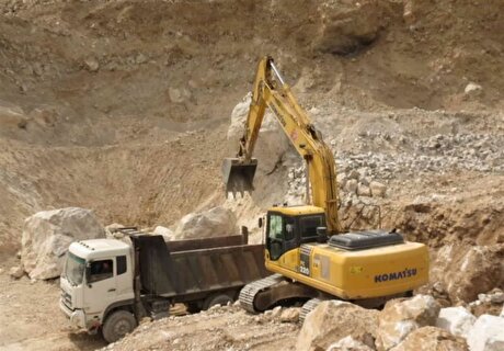 کوهستان‌های سوادکوه زیر بار سنگین معادن روباز/ صدمات زیست‌محیطی معادن شن و ماسه