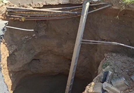 فرونشست در هشت‌ بهشت اصفهان؛ فروچاله ۱۵ متری تهدیدی برای زیرساخت‌ها